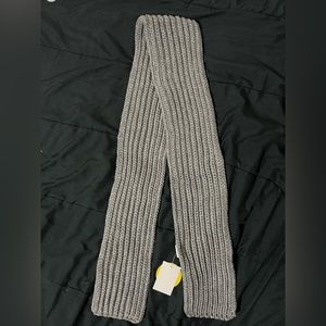 Forever 21 Heather Gray Knit Scarf New with Tags